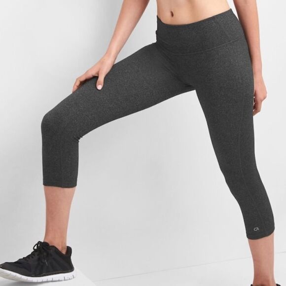 GAP Pants - Gap charcoal crop leggings